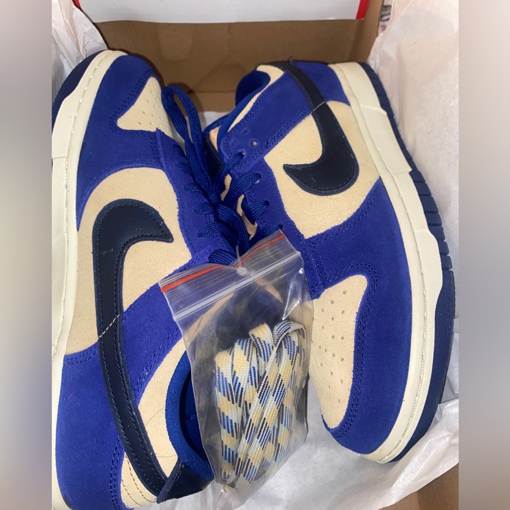 Women’s Nike Dunk Low LX size 7.5 brand new